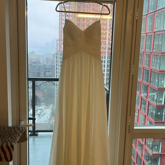 *SOLD* NWT David’s bridal wedding dress in ivory - Picture 5 of 9